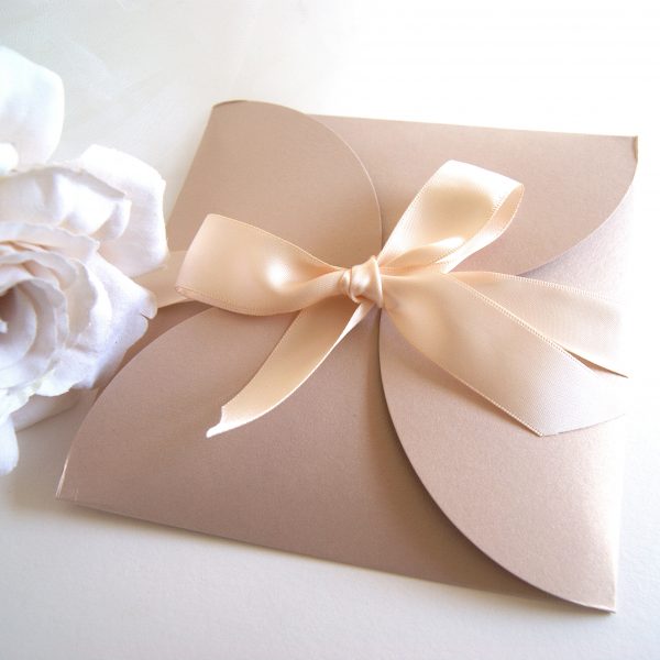 Nude petal envelope